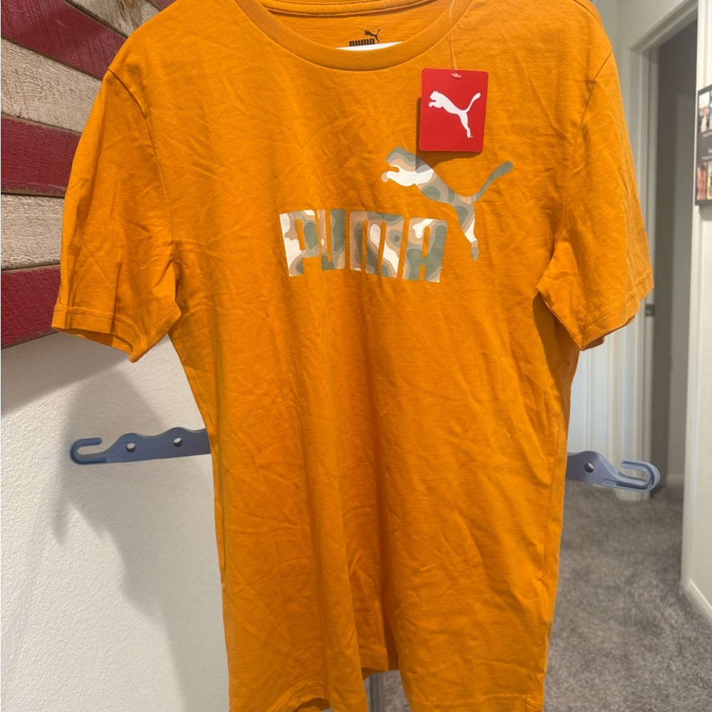 NET Puma Bold Orange Tee with Camo Logo Men’s Size Small